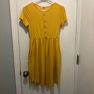 Dress with pockets